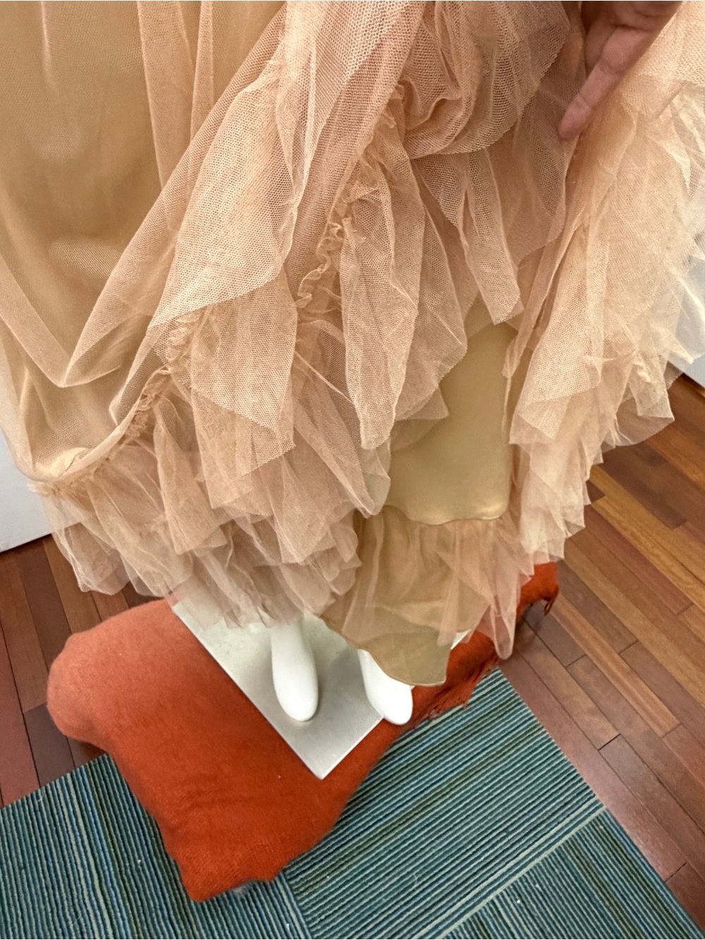 Anthropologie Eva Franco Strapless Ruffled Tulle Maxi Dress in Blush Size 16 - Picture 4 of 10